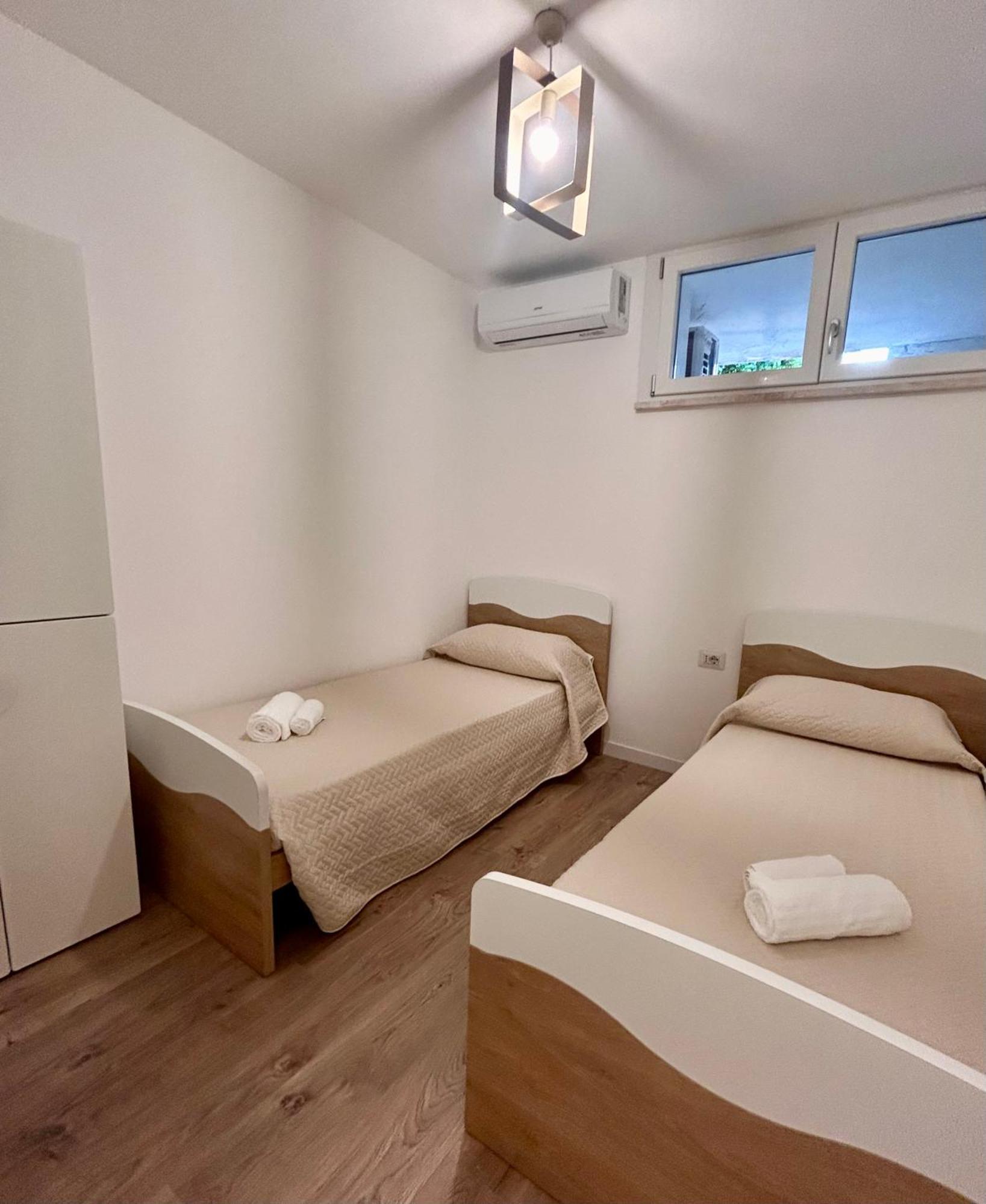 Nura'S - Casa Azzurra Seaside Apartment Алгеро Екстериор снимка