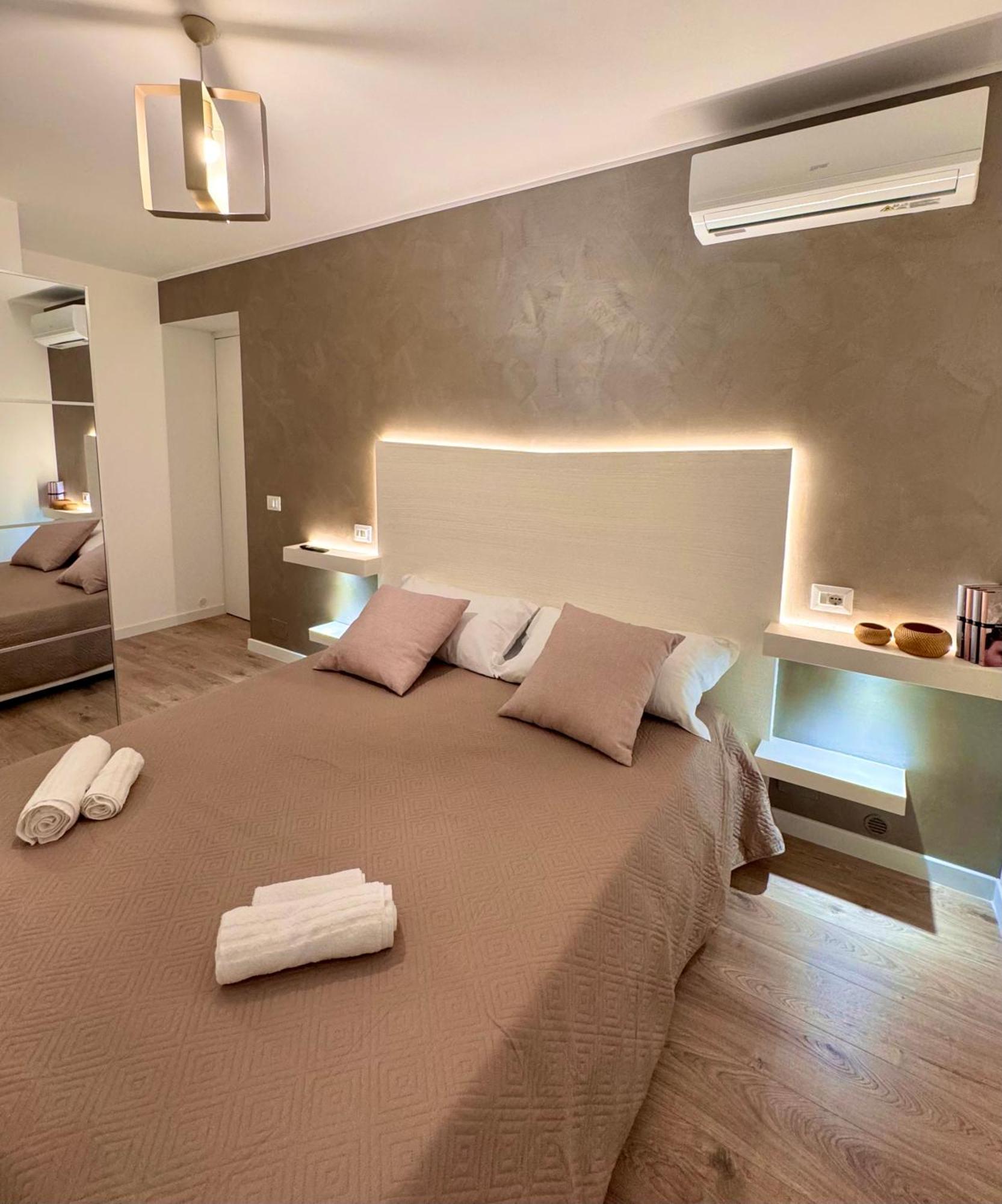 Nura'S - Casa Azzurra Seaside Apartment Алгеро Екстериор снимка